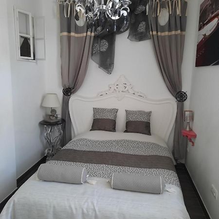 Residence Hotel De La Plage Saint-Gilles-Croix-de-Vie Zewnętrze zdjęcie