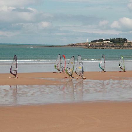 Residence Hotel De La Plage Saint-Gilles-Croix-de-Vie Zewnętrze zdjęcie